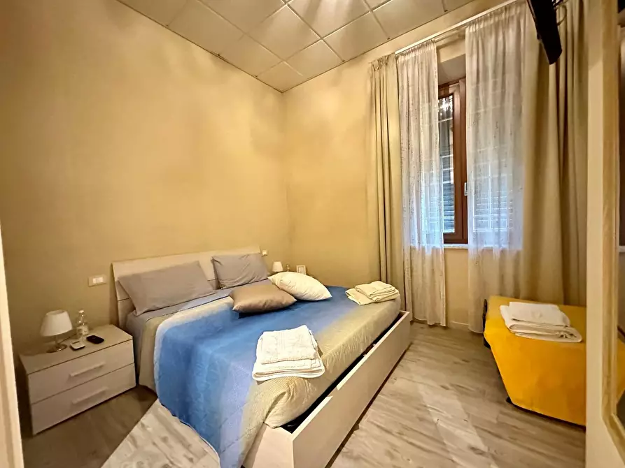 Immagine 12 di Appartamento in affitto  a Lucca