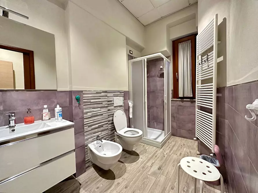 Immagine 25 di Appartamento in affitto  a Lucca