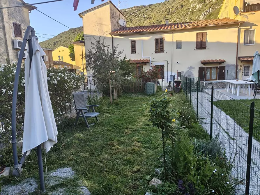 Immagine 1 di Terratetto in vendita  a Vicopisano