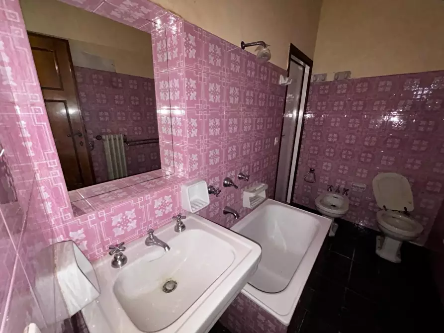 Immagine 12 di Appartamento in vendita  a Volterra