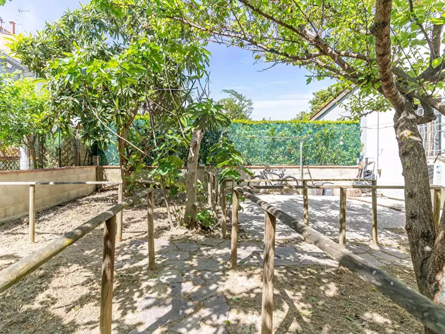 Immagine 6 di Casa quadrifamiliare in vendita  a Empoli
