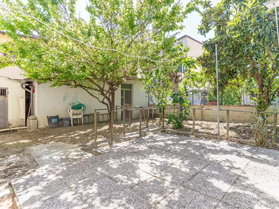 Immagine 4 di Casa quadrifamiliare in vendita  a Empoli