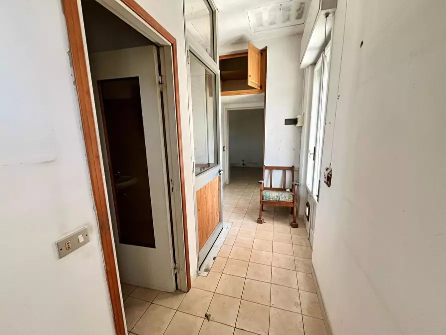 Immagine 7 di Appartamento in vendita  a Massa