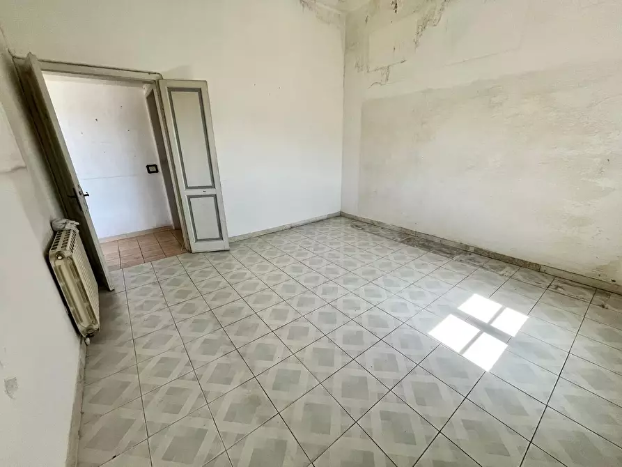 Immagine 10 di Appartamento in vendita  a Massa