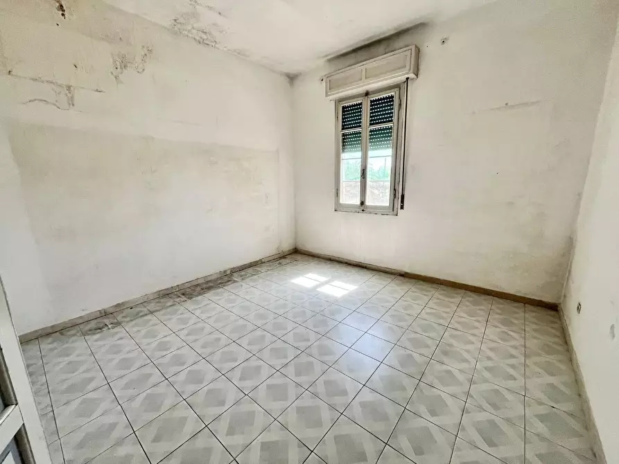 Immagine 9 di Appartamento in vendita  a Massa