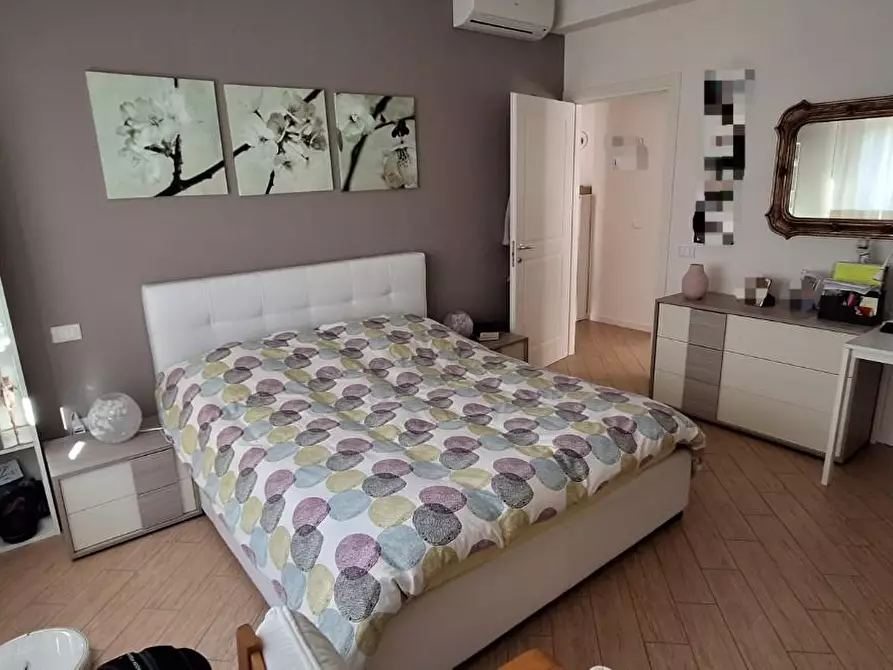 Immagine 13 di Appartamento in vendita  a Livorno