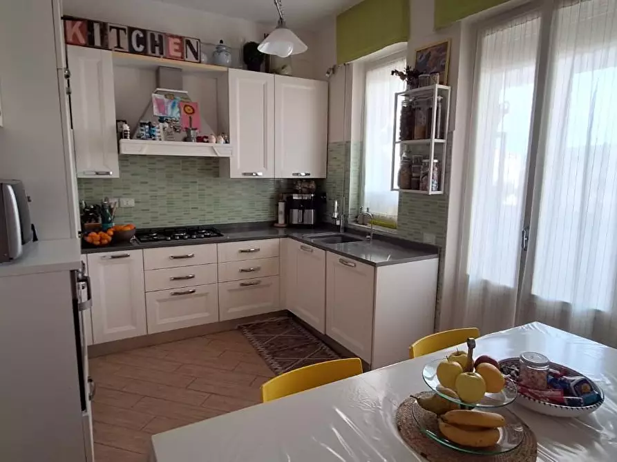 Immagine 6 di Appartamento in vendita  a Livorno