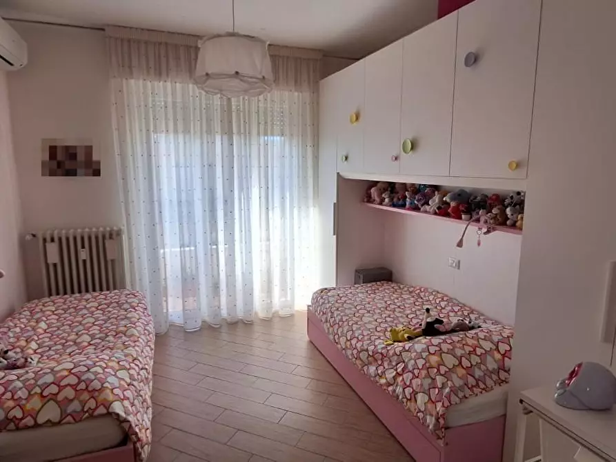 Immagine 18 di Appartamento in vendita  a Livorno