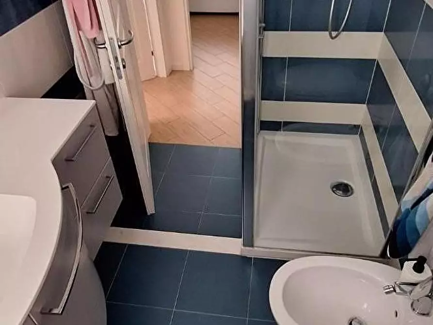 Immagine 22 di Appartamento in vendita  a Livorno