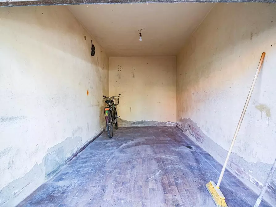 Immagine 18 di Appartamento in vendita  a Pisa