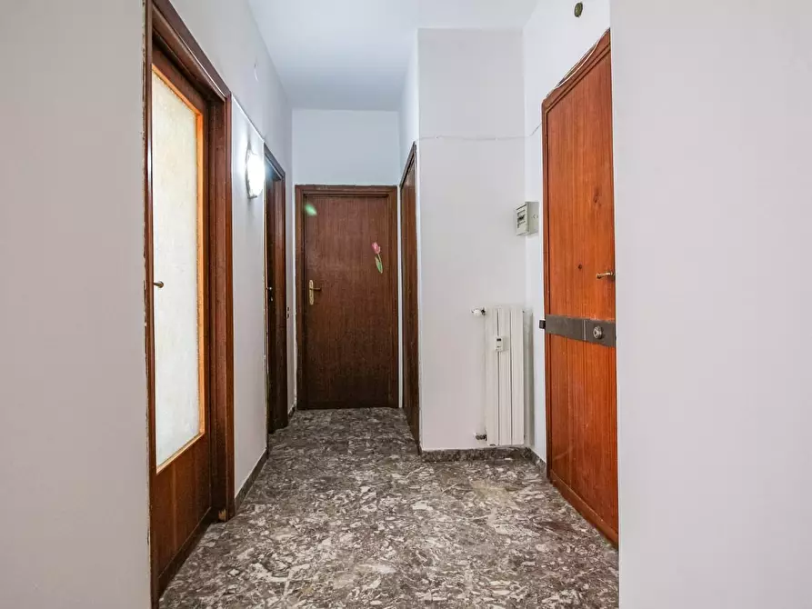 Immagine 11 di Appartamento in vendita  a Pisa
