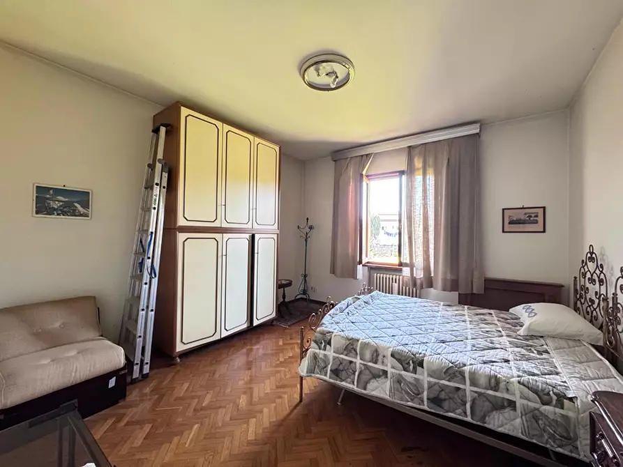 Immagine 17 di Villa in vendita  a Empoli