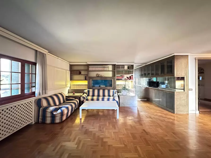 Immagine 30 di Villa in vendita  a Empoli