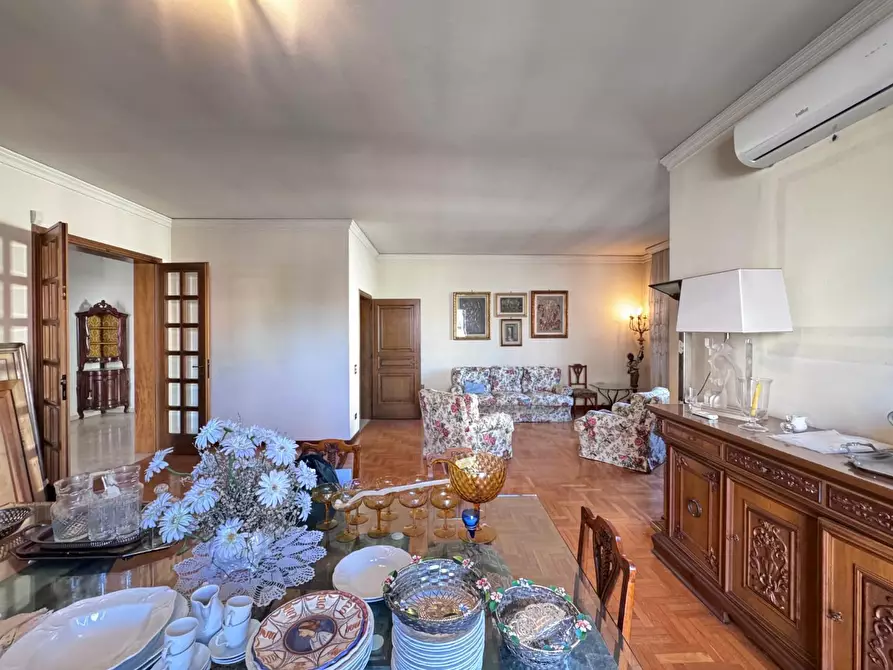 Immagine 9 di Villa in vendita  a Empoli