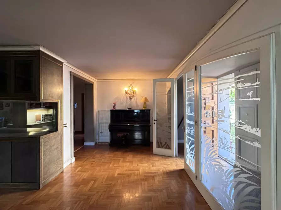 Immagine 32 di Villa in vendita  a Empoli
