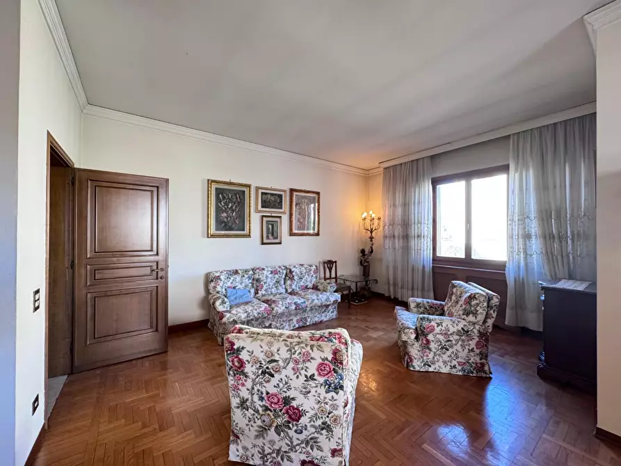 Immagine 12 di Villa in vendita  a Empoli