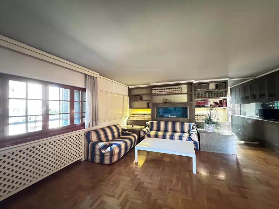 Immagine 31 di Villa in vendita  a Empoli