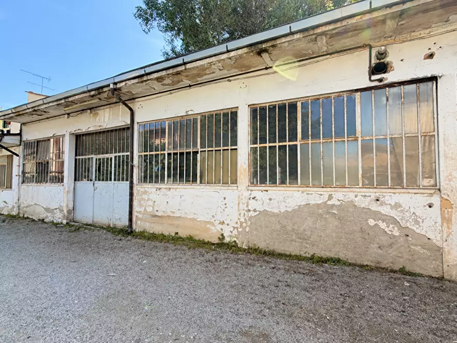 Immagine 8 di Attività artigianale in vendita  a Castelfiorentino