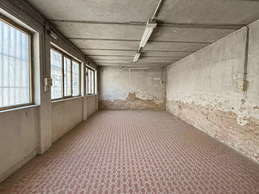 Immagine 9 di Attività artigianale in vendita  a Castelfiorentino