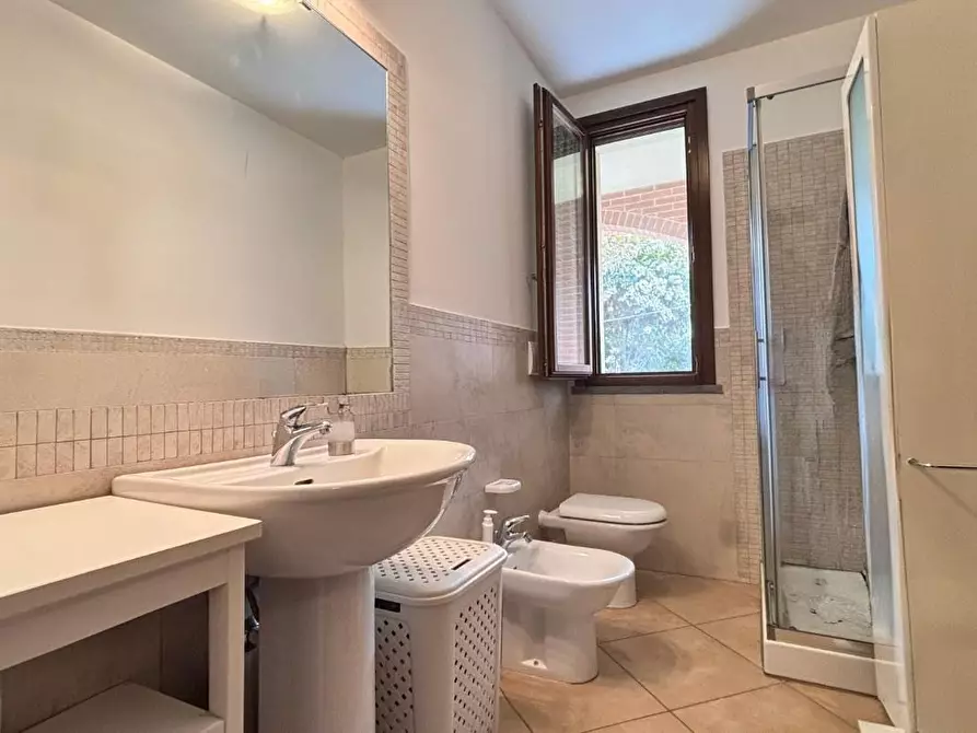 Immagine 33 di Appartamento in vendita  a Cascina