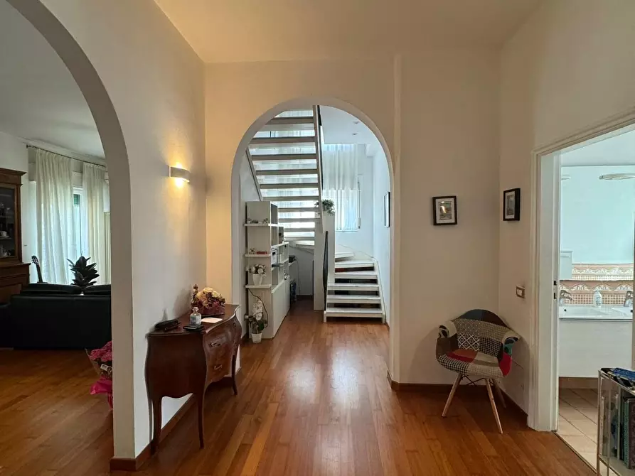 Immagine 4 di Appartamento in vendita  a Pisa