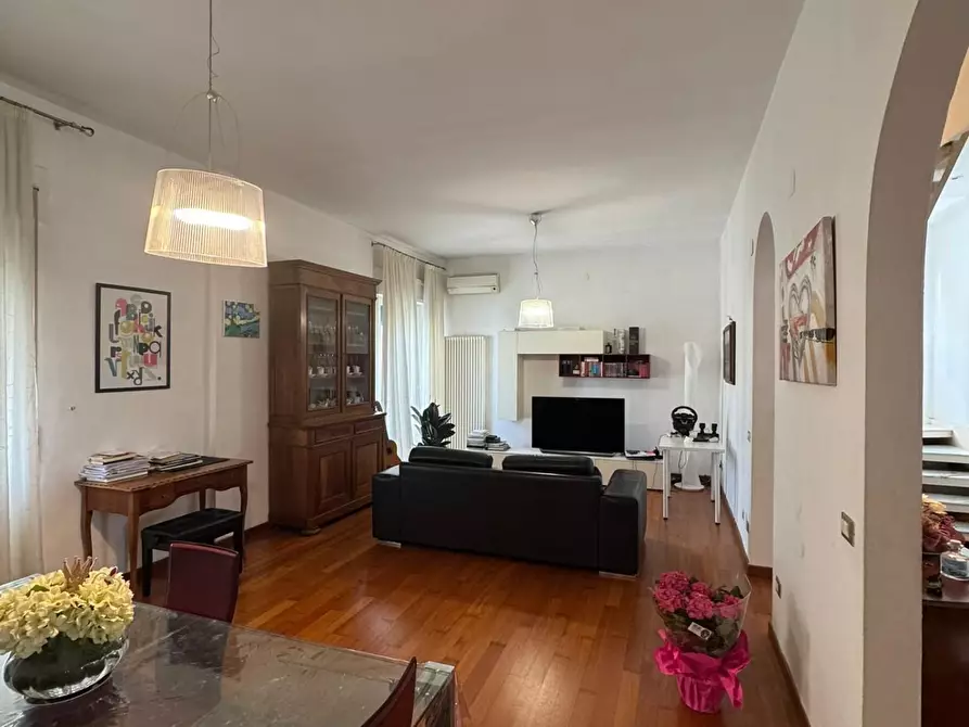 Immagine 3 di Appartamento in vendita  a Pisa