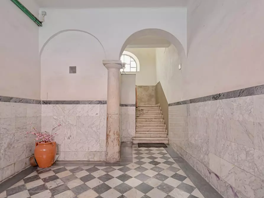 Immagine 22 di Appartamento in vendita  a Carrara