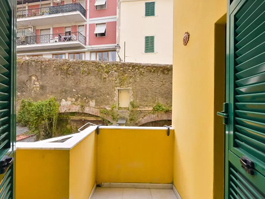 Immagine 6 di Appartamento in vendita  a Carrara
