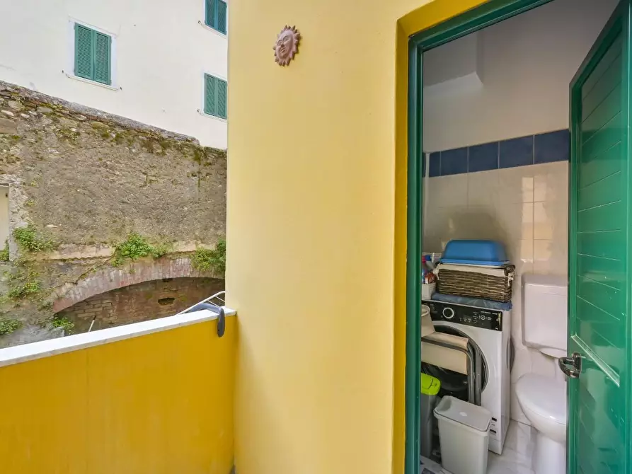 Immagine 7 di Appartamento in vendita  a Carrara