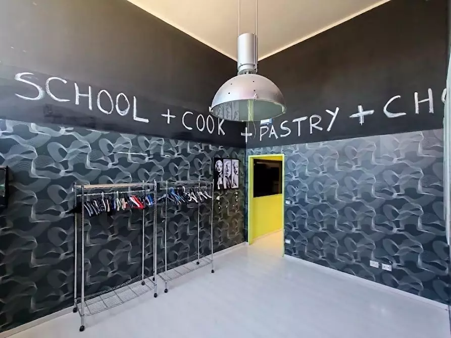 Immagine 15 di Capannone industriale in vendita  a Ponsacco