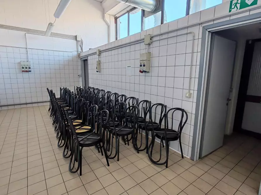 Immagine 25 di Capannone industriale in vendita  a Ponsacco