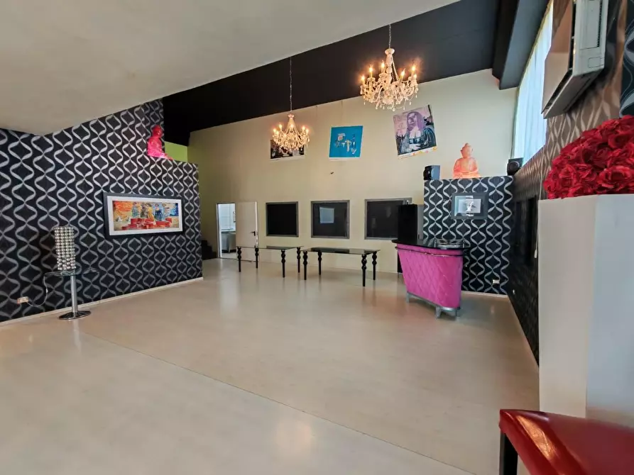 Immagine 11 di Capannone industriale in vendita  a Ponsacco