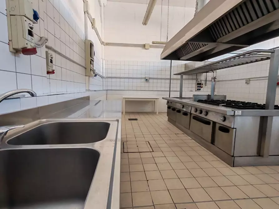 Immagine 24 di Capannone industriale in vendita  a Ponsacco