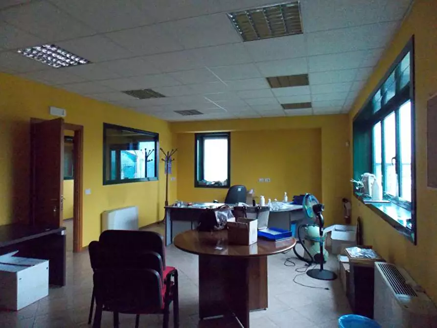 Immagine 3 di Attività artigianale in vendita  a Cavenago D'adda