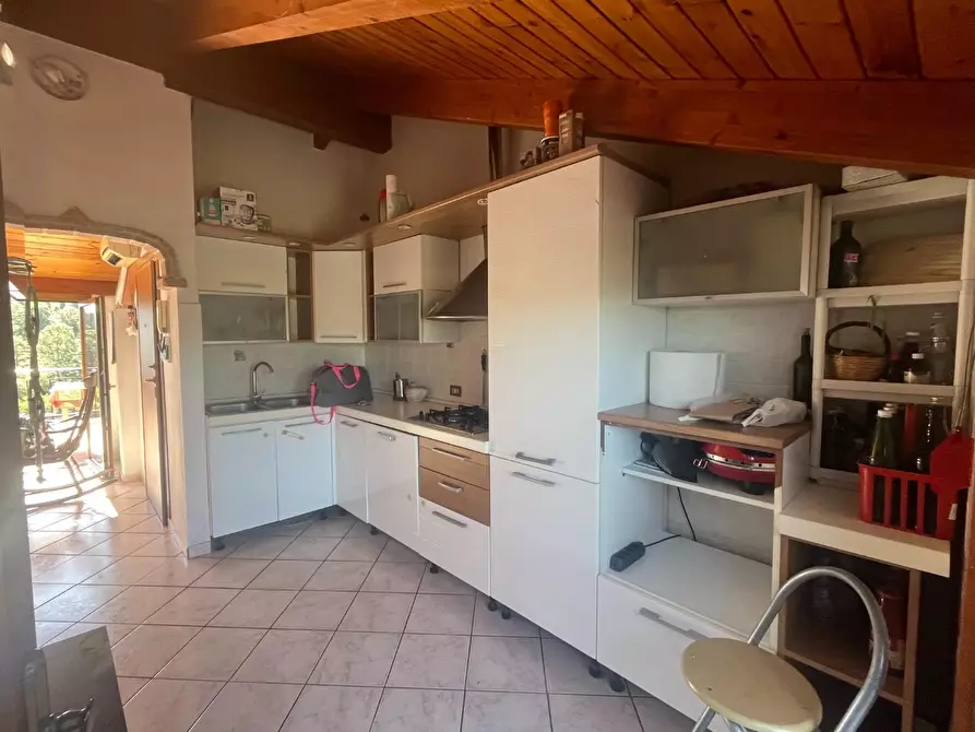 Immagine 4 di Mansarda in vendita  a Lajatico