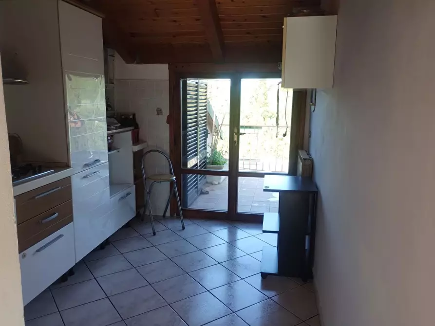 Immagine 7 di Mansarda in vendita  a Lajatico