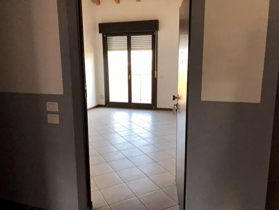 Immagine 87 di Palazzo in vendita  a San Rocco Al Porto