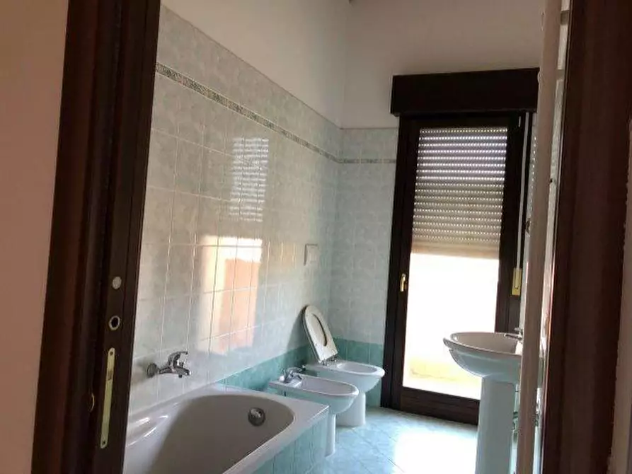 Immagine 92 di Palazzo in vendita  a San Rocco Al Porto