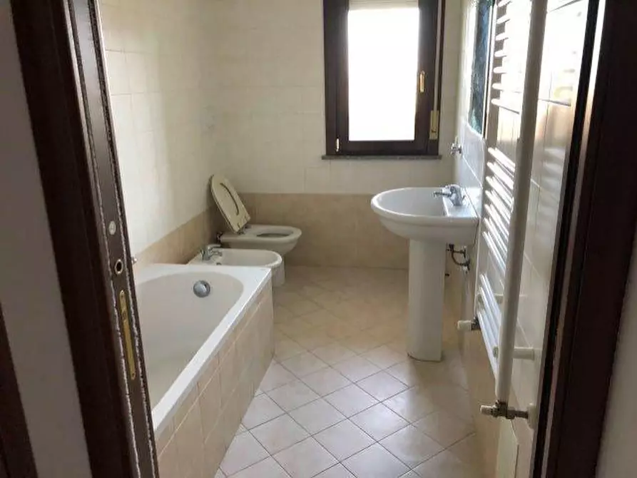 Immagine 54 di Palazzo in vendita  a San Rocco Al Porto