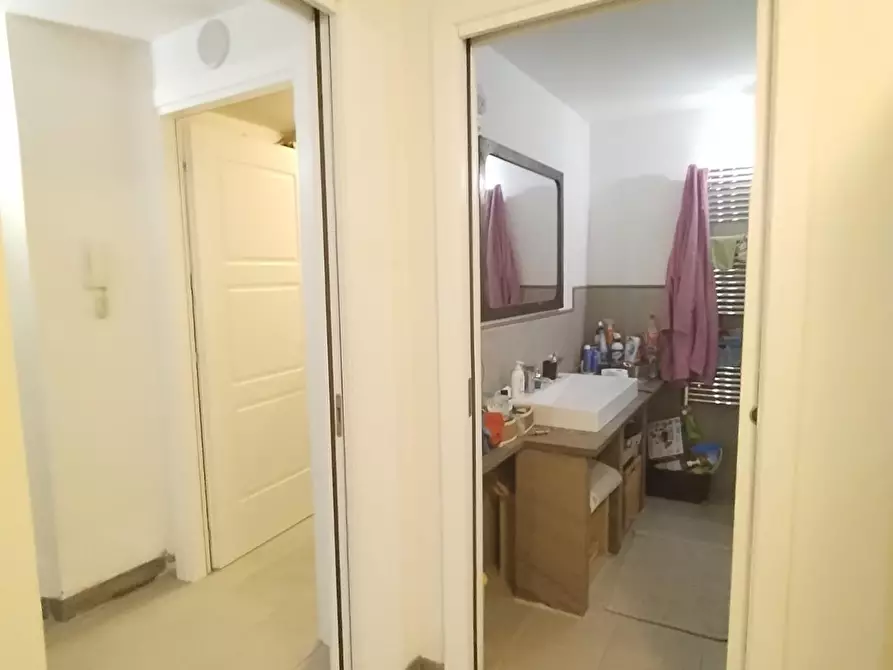 Immagine 9 di Appartamento in vendita  a Livorno