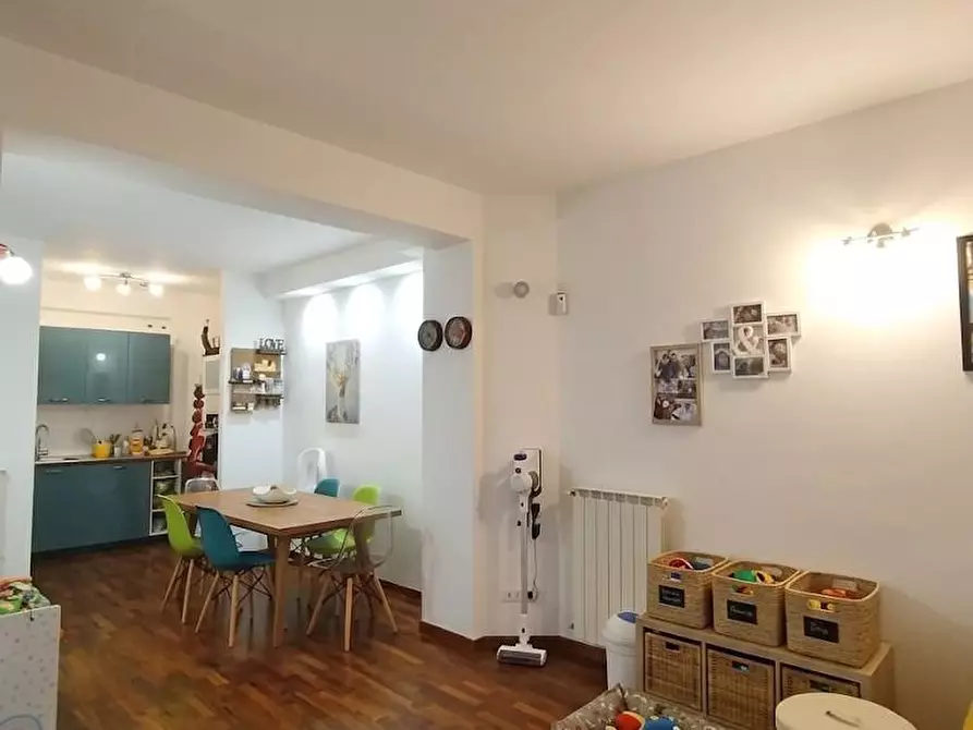 Immagine 3 di Appartamento in vendita  a Livorno