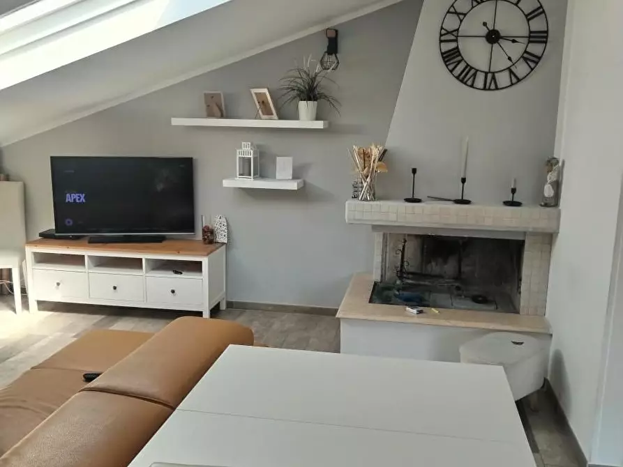 Immagine 4 di Appartamento in vendita  a Massa