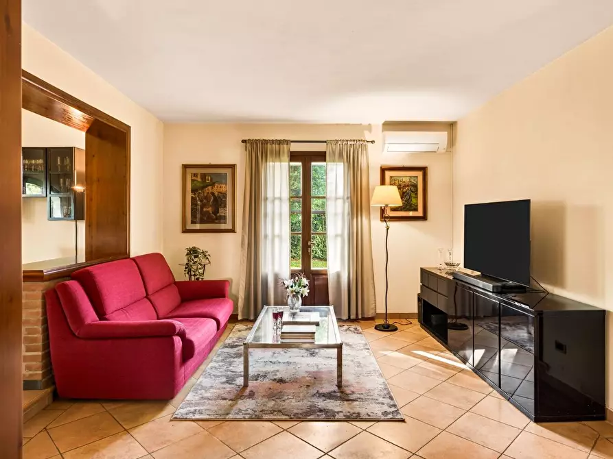 Immagine 10 di Casa bifamiliare in vendita  a Santa Maria A Monte