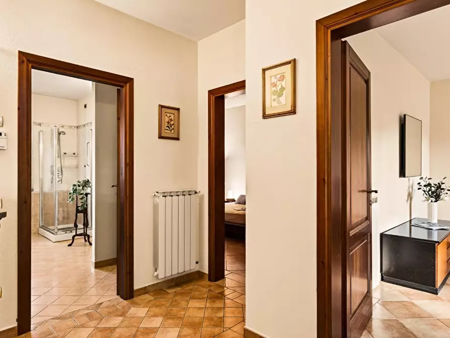 Immagine 20 di Casa bifamiliare in vendita  a Santa Maria A Monte