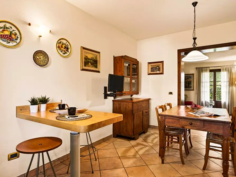 Immagine 9 di Casa bifamiliare in vendita  a Santa Maria A Monte