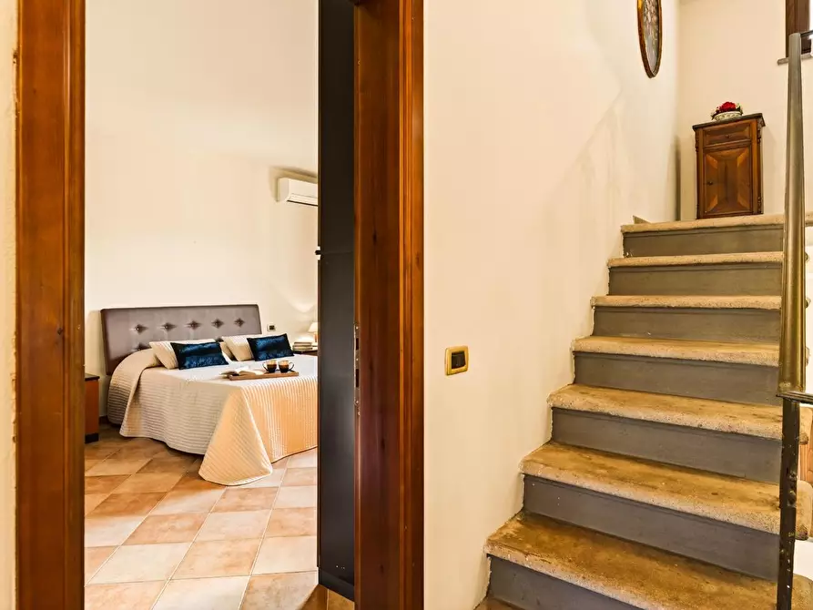 Immagine 25 di Casa bifamiliare in vendita  a Santa Maria A Monte
