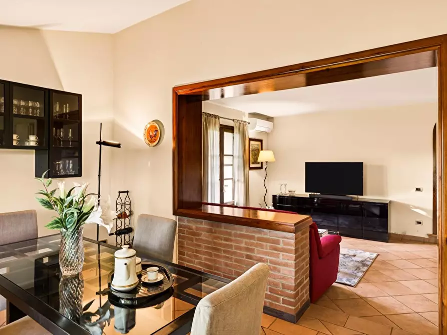 Immagine 16 di Casa bifamiliare in vendita  a Santa Maria A Monte