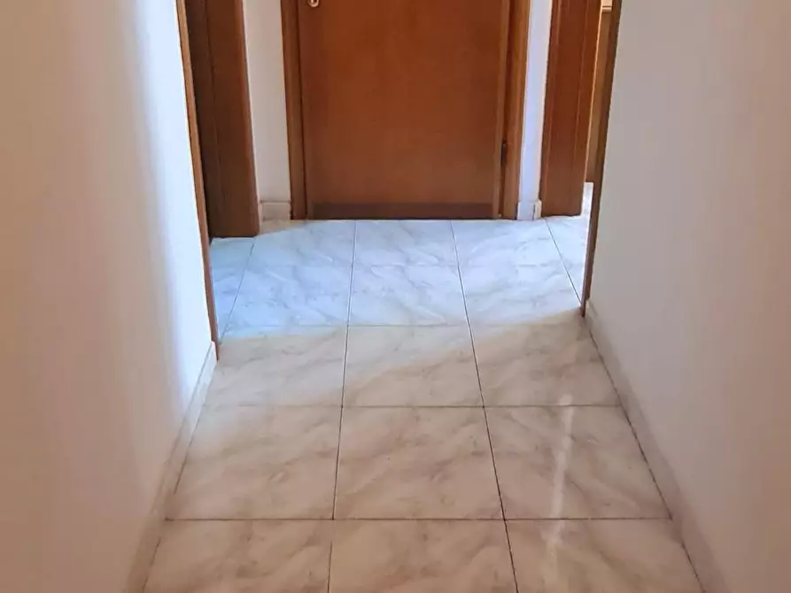 Immagine 8 di Appartamento in vendita  a Livorno