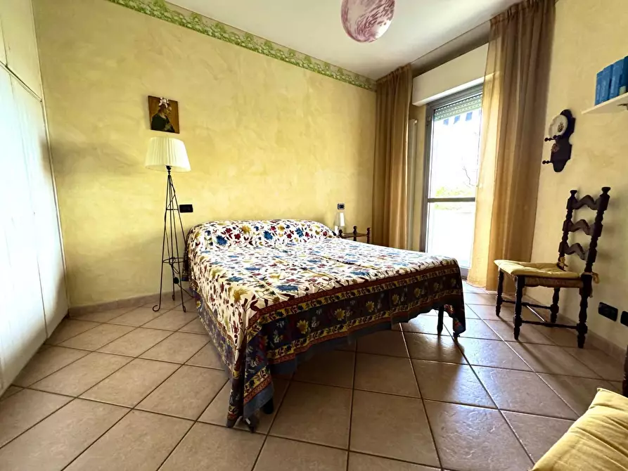 Immagine 12 di Appartamento in vendita  a Massa