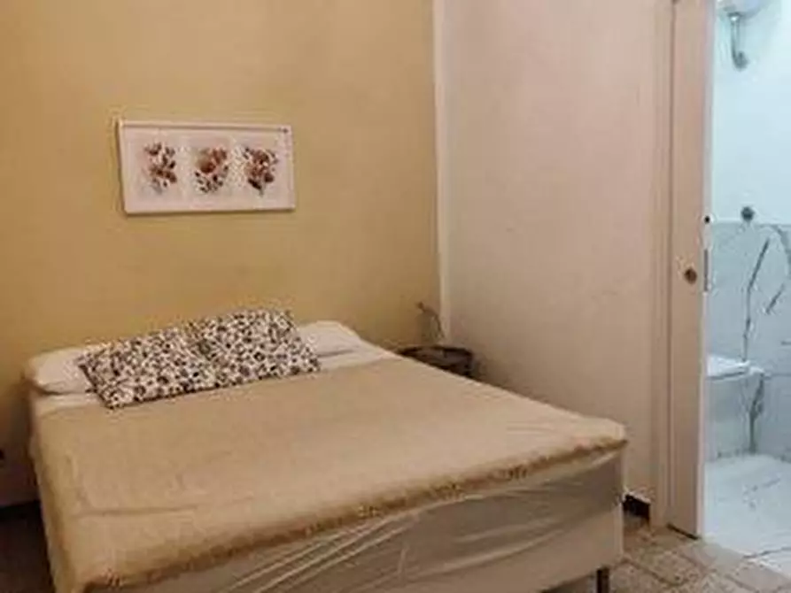 Immagine 11 di Appartamento in vendita  a Livorno